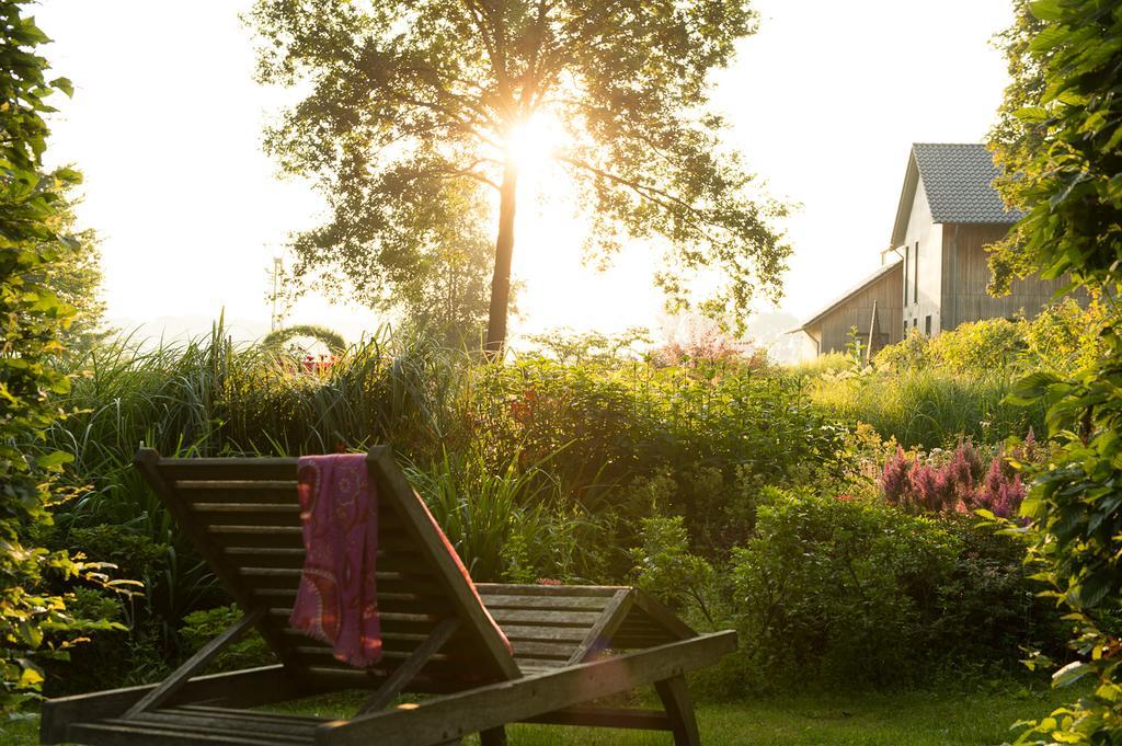 Hotel Gut Bardenhagen エクステリア 写真