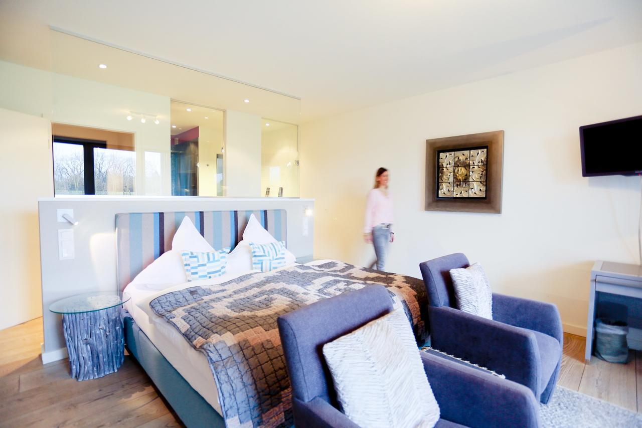 Hotel Gut Bardenhagen エクステリア 写真