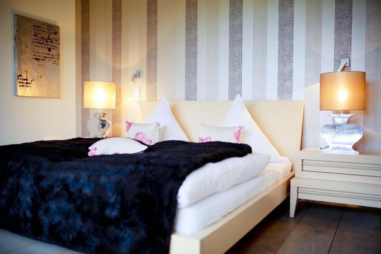 Hotel Gut Bardenhagen エクステリア 写真