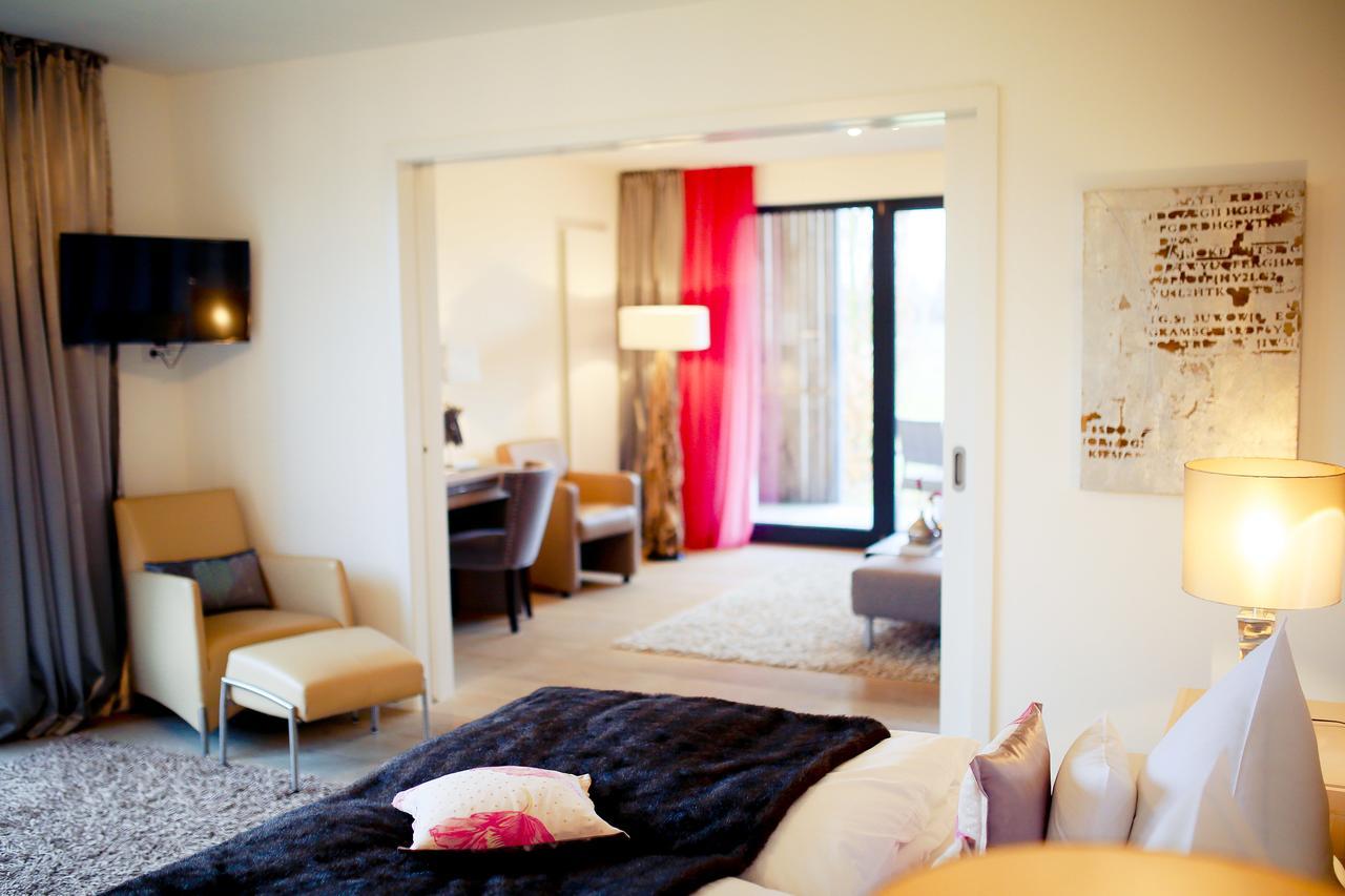 Hotel Gut Bardenhagen エクステリア 写真